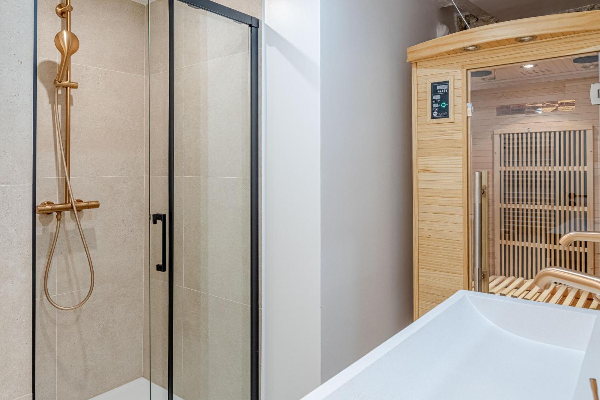 Lavie Maison A C & Sauna ปารีส ภายนอก รูปภาพ